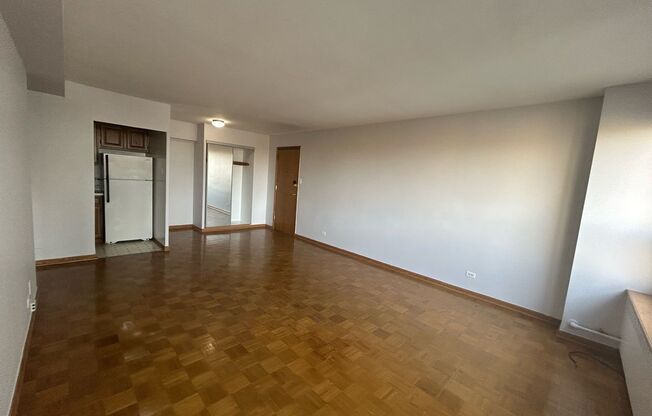 1 bed, 1 bath, 700 sqft, $1,665, Unit 418-0908