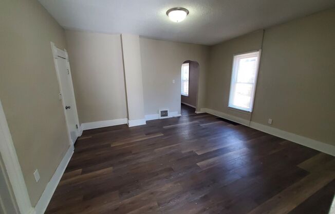 3 beds, 1 bath, $1,225