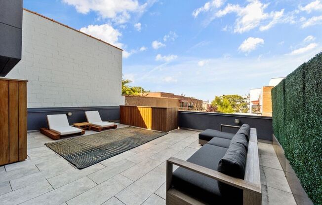554 4 AVE