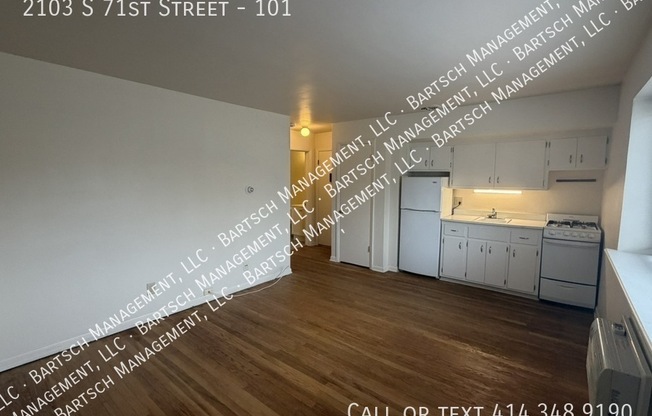 2103 S 71 ST