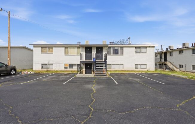 1900 West Apartments