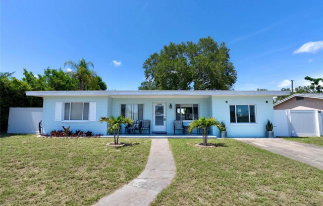 10295 53 AVE N