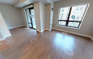 70 W HUBBARD ST