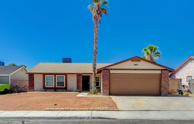 Check out this 3 bedroom single story home with a pool and no hoa!!