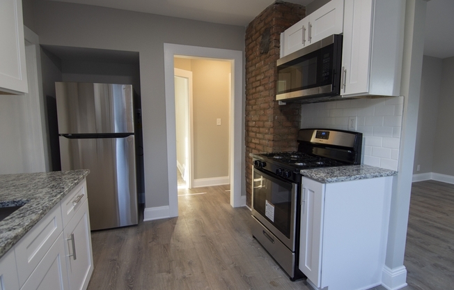 3574 W 147 ST