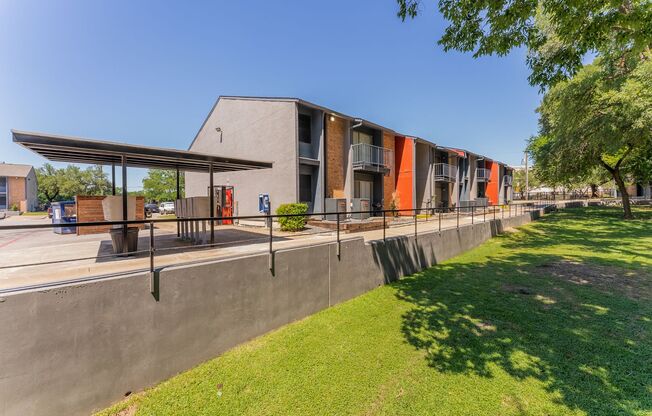 3 beds, 2 baths, 1,100 sqft, $1,495, Unit 251