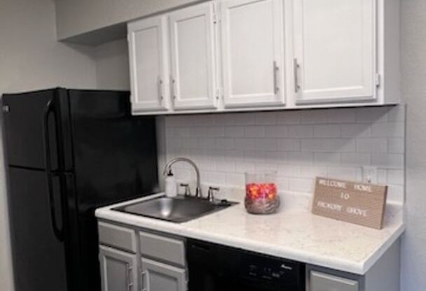Hickory Grove Apartments