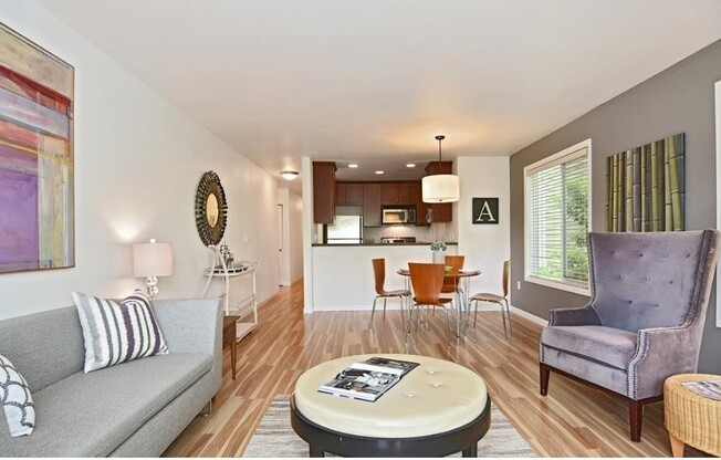 Bright & Stylish 2BD Condo in Prime Ballard Location