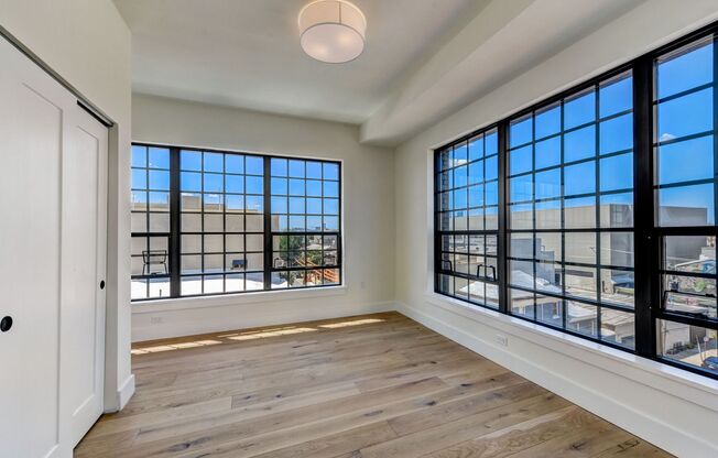 3 beds, 2 baths, 1,230 sqft, $2,700, Unit 305
