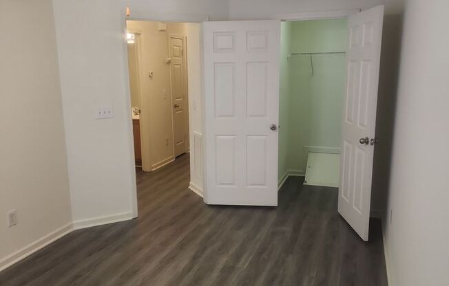 3 beds, 2.5 baths, $1,850
