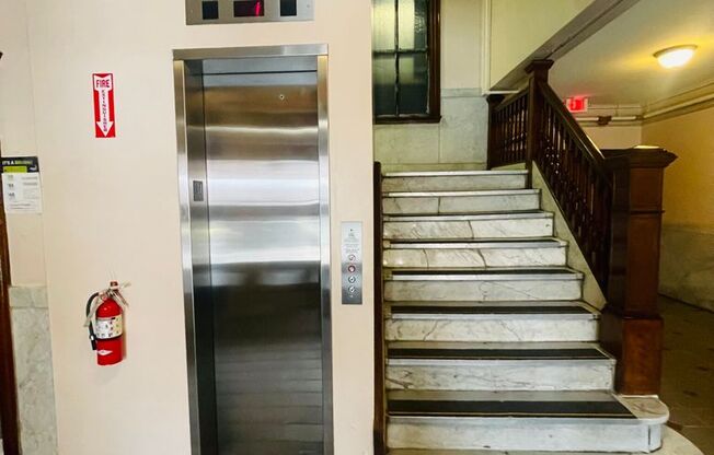 2 beds, 1 bath, 617 sqft, $2,575, Unit 38