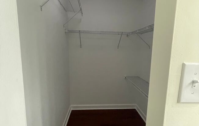 2 beds, 1 bath, $1,650