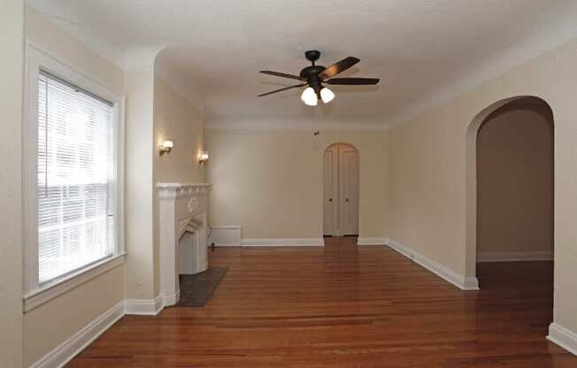 Unfurnished Living Room at Integrity Cleveland Heights Apartments, Integrity Realty, Cleveland Heights, OH, 44106
