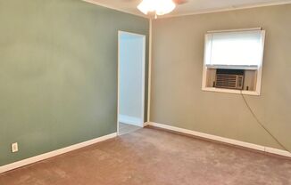 2 beds, 1 bath, $1,295