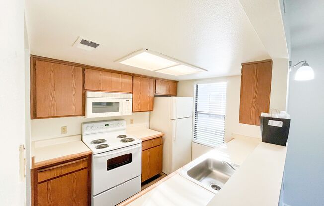 1 bed, 1 bath, 708 sqft, $1,345, Unit 445-229