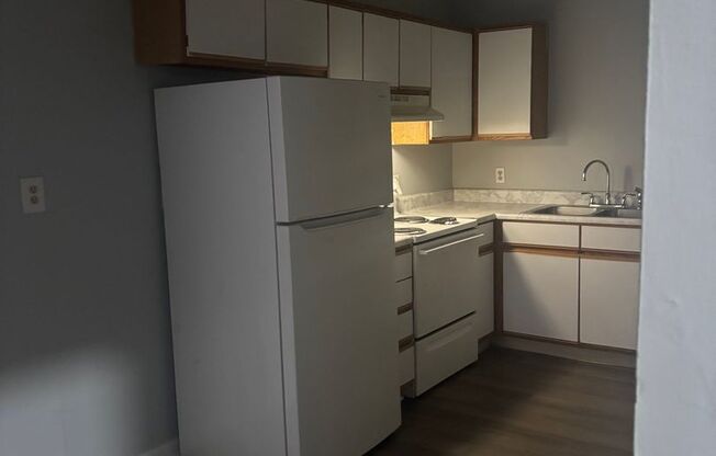 C3 - 2412 W. Muhammad Ali