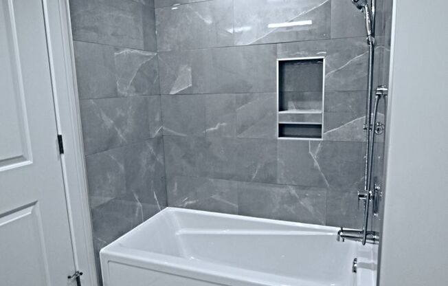 1 bed, 1 bath, 673 sqft, $3,050, Unit 3833-314