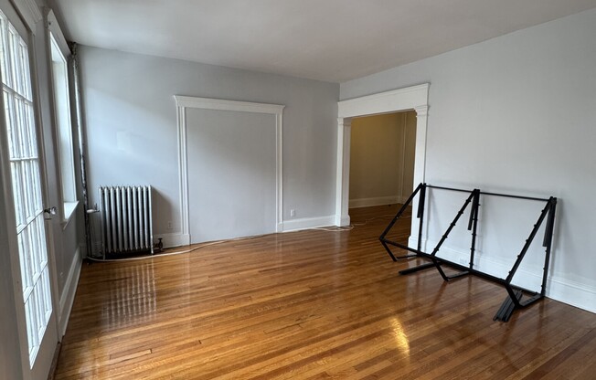 104 STRATHMORE RD