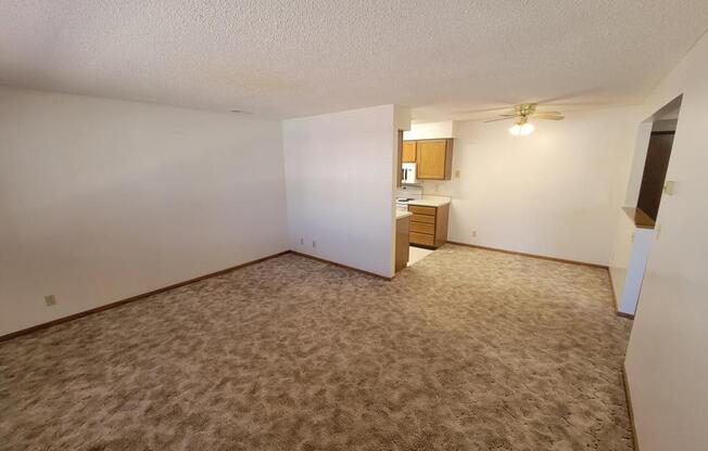 1 bed, 1 bath, 725 sqft, $795