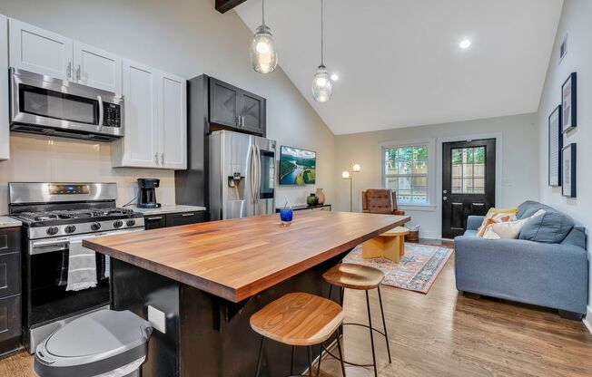 Unfurnished Great Home For Families and Professionals