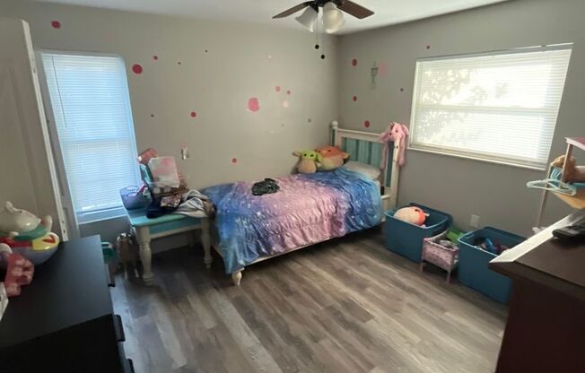 2/1 UPDATED UNIT in a Triplex