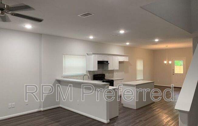 8229 MADERA RD