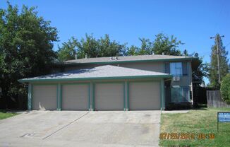 Downstairs apartment in Rocklin 4plex
