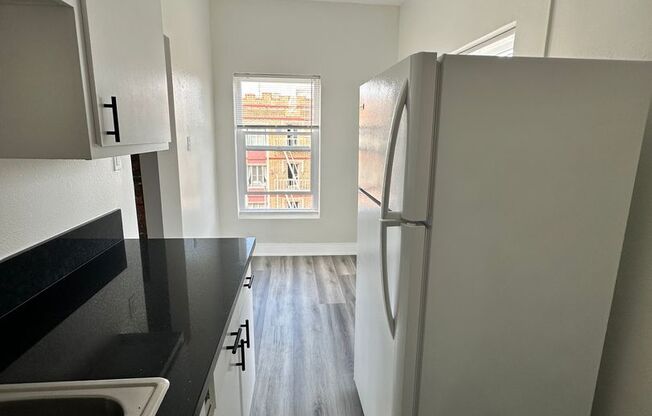 Studio, 1 bath, $1,575, Unit 305