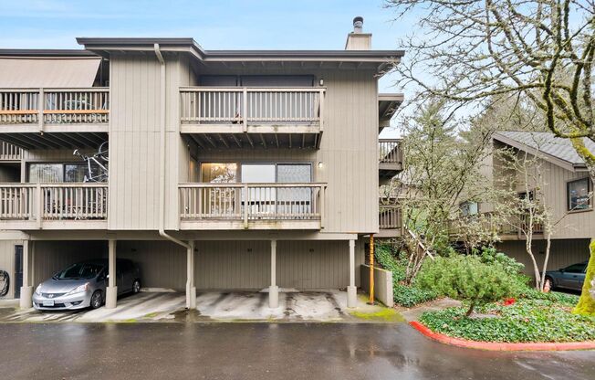 Spacious 1-bdrm/1-bath condo in quiet neighborhood. Balcony, 2 parking spaces, fireplace, hot tub, & pool