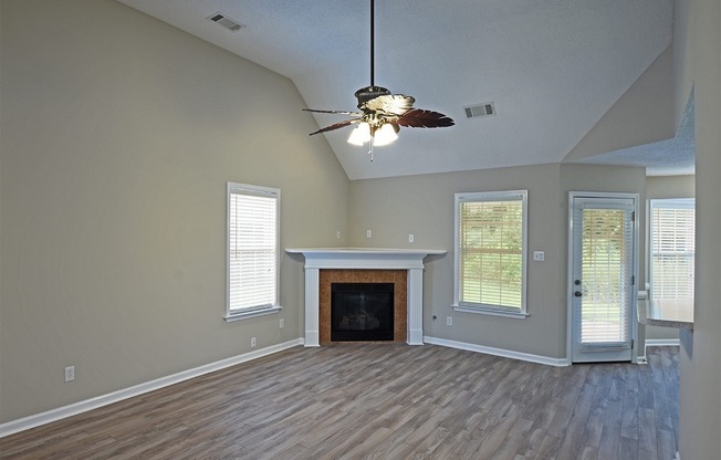 4 bedroom, 2.5 bath home near Shelby Farms in Cordova