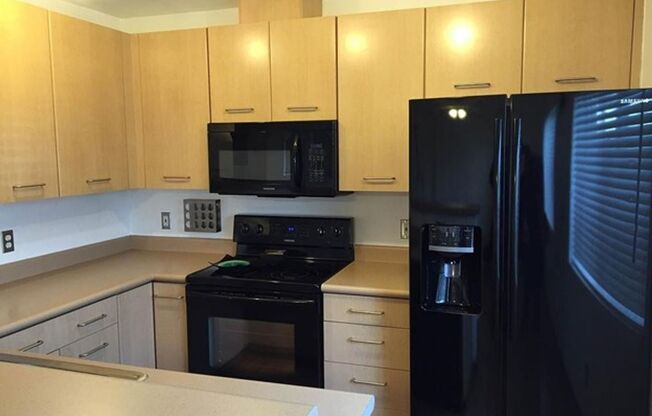 3 beds, 2 baths, $2,700