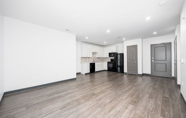 2 beds, 2 baths, 987 sqft, $1,750, Unit 412