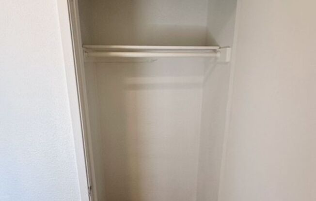 1 bed, 1 bath, 688 sqft, $1,375, Unit 012