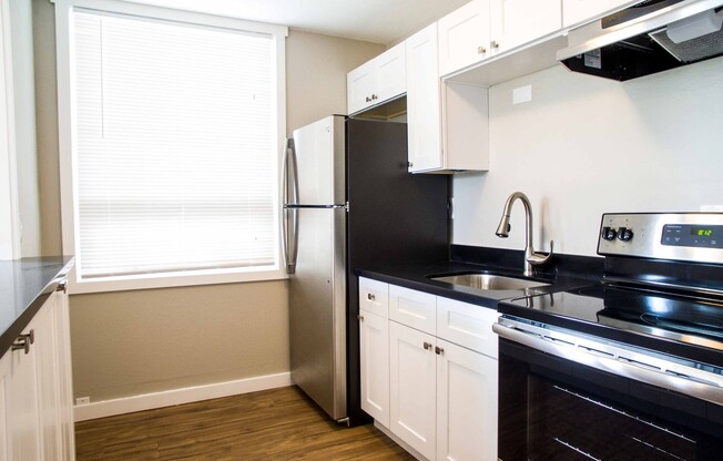 1 bed, 1 bath, 552 sqft, $1,745, Unit 302