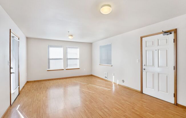 2 beds, 1 bath, 738 sqft, $1,725, Unit 250-106 (ADA)