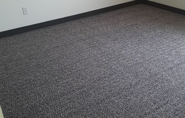 2 beds, 1.5 baths, 1,032 sqft, $1,800, Unit 6E