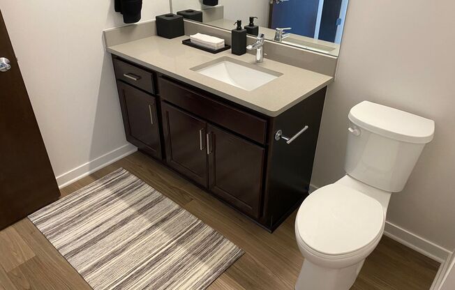 1 bed, 1 bath, 780 sqft, $1,450, Unit 211-B