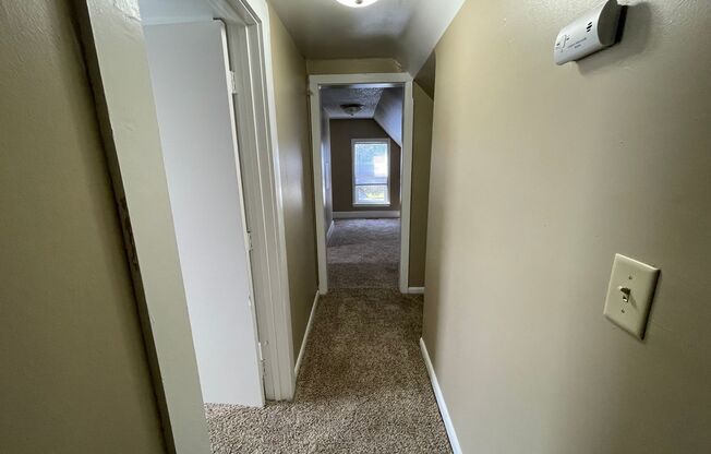 2 beds, 1 bath, $1,495