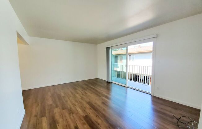 2 beds, 1 bath, 1,000 sqft, $2,700, Unit Unit 5