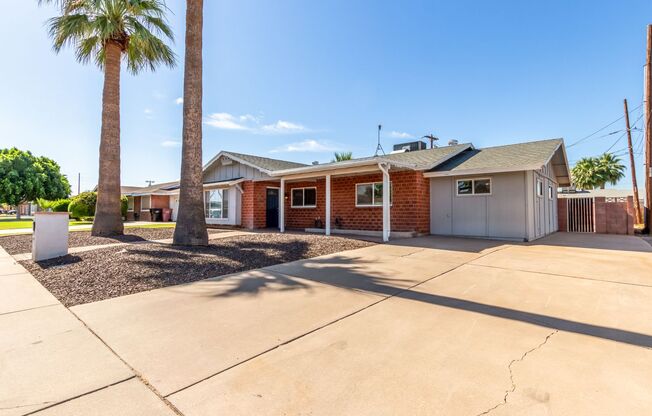 FULLY REMODELED 4 BEDROOM 2 BATH HOME WITH PEBBLETECH DIVING POOL AND FIREPIT IN SOUTH SCOTTSDALE