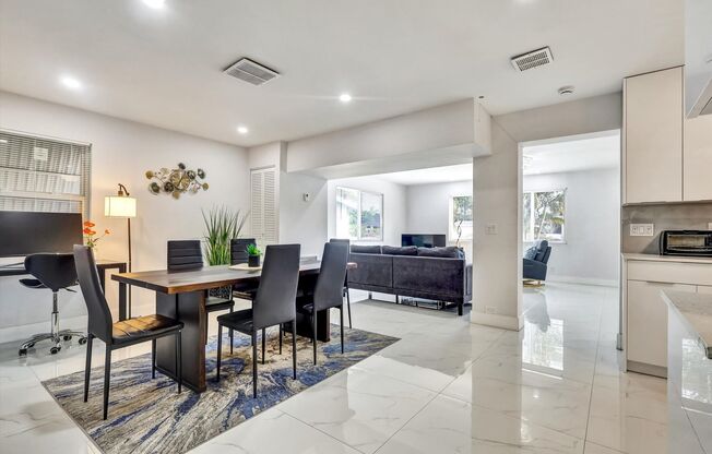 Single Family Home in Non HOA East Boca Raton