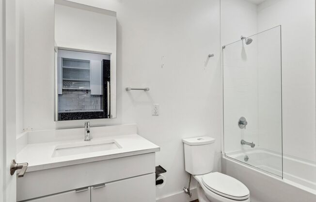 Studio, 1 bath, 369 sqft, $1,100, Unit Unit 310