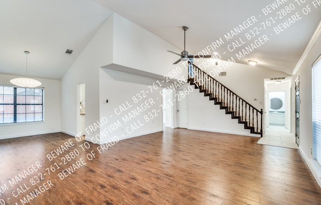 3924 CORONADO DR