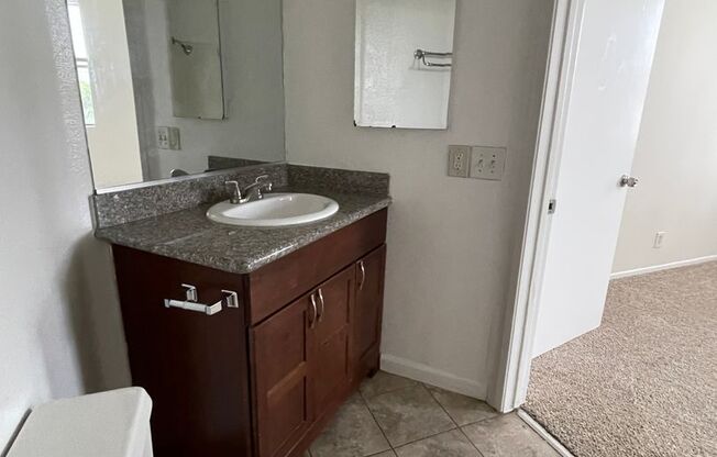 2 beds, 2 baths, 1,000 sqft, $2,700, Unit 303