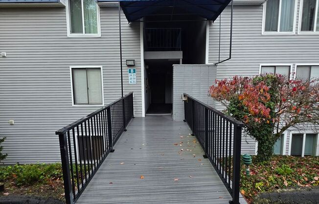 ADORABLE CENTRALLY LOCATED CONDO