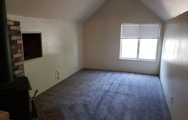 2 beds, 1 bath, $1,495