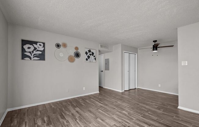 2 beds, 1 bath, 815 sqft, $1,399, Unit 306 B