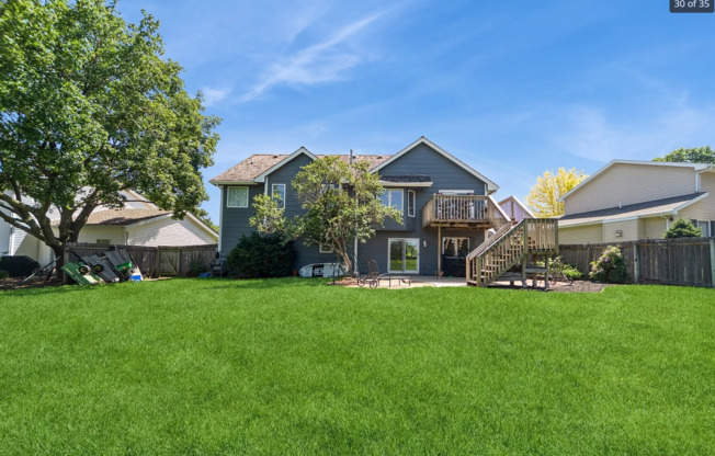 Desirable Clive Home with Easy Metro Access