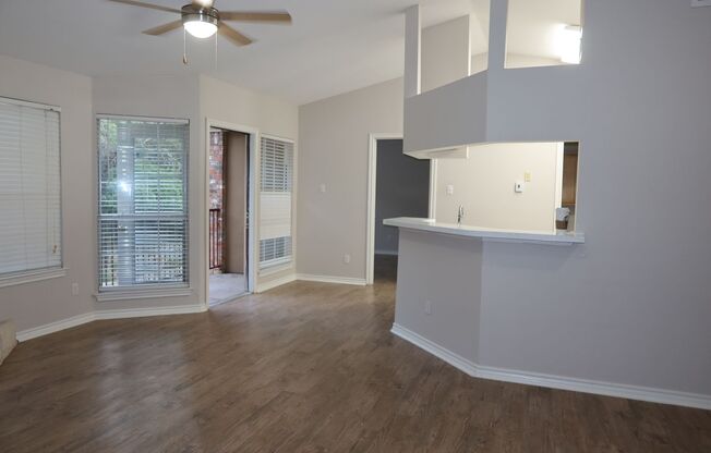 1 bed, 1 bath, $1,295, Unit Unit 825