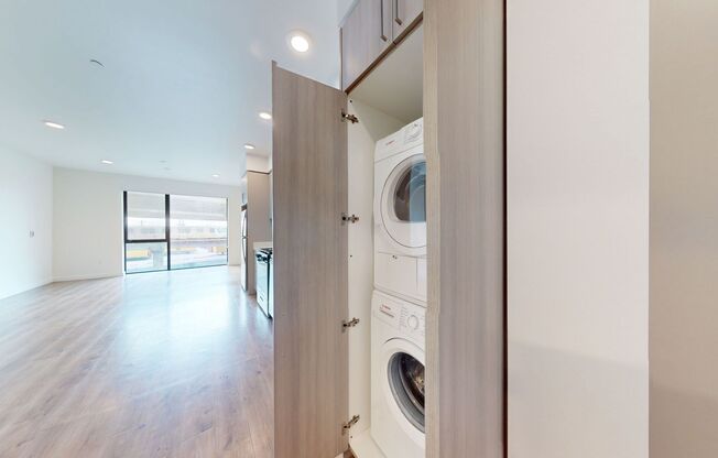 Studio, 1 bath, 460 sqft, $1,850, Unit 318